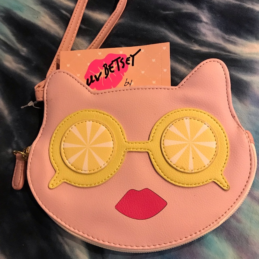 NWT Betsey Johnson Wristlet